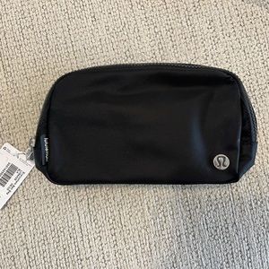 Lululemon belt bag
